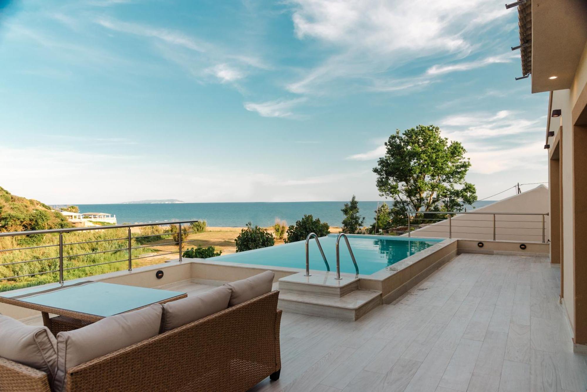 Villa Vasillis-Heated Swimming Pool With Infinity View Vitalades Exterior photo