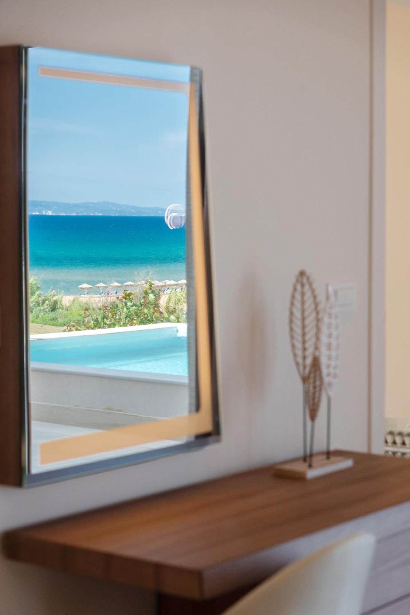 Villa Vasillis-Heated Swimming Pool With Infinity View Vitalades Exterior photo